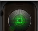Dos d'une Apple Watch Series 12, boîtier en aluminium, bronze sombre, plusieurs capteurs ronds émettant des lueurs LED vertes, côté gauche, Digital Crown, Bracelet Sport, olive