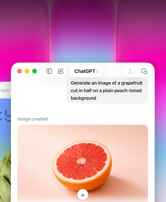 Écran de MacBook Neo, utilisation de ChatGPT pour générer une image de pamplemousse, la deuxième fenêtre montre une image d'artichaut sur un arrière-plan dégradé dans Keynote