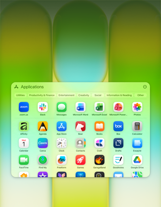 Écran de MacBook Neo avec la fenêtre Applications contenant une grande variété d'apps
