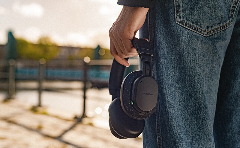 Fairbuds XL design durable