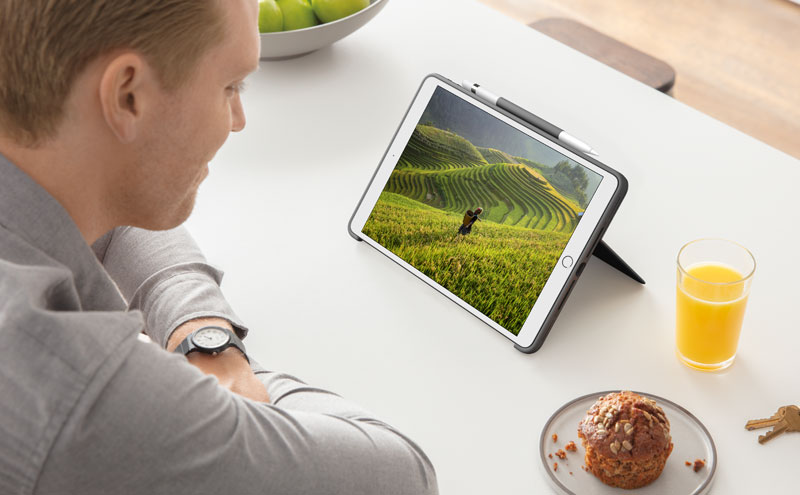 L'étui Combo Touch de Logitech est en solde : transformez votre iPad en  véritable ordinateur portable - Numerama