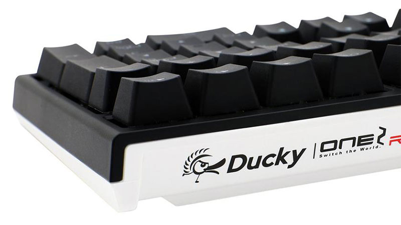 Ducky Channel One 2 Mini RGB Blanc (Cherry MX Black) (AZERTY) - Clavier  Gamer - Top Achat