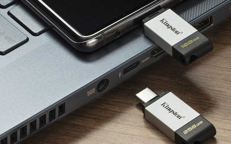 USB Kingston 80 M, 256GB, USB-C 3.2, Negro/Azul