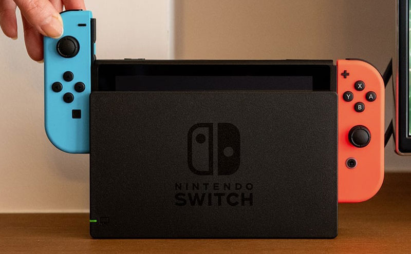 Nintendo Switch (modèle OLED) : la nouvelle station d'accueil Ethernet  sera-t-elle vendue séparément ? 