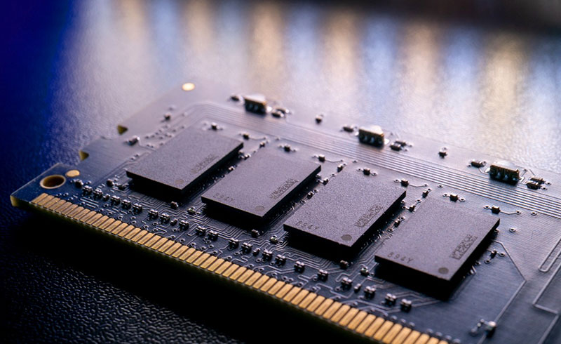 Crucial Ballistix Black RGB LED DDR4 3200MHz 2x8Go (BL2K8G32C16U4BL) au  meilleur prix - Comparez les offres de Modules de mémoire DDR4 sur  leDénicheur