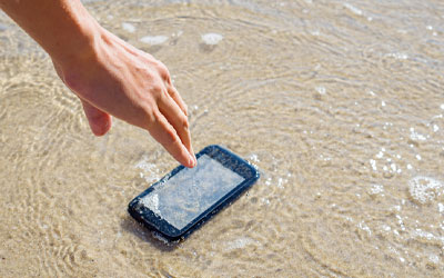 Comment protéger son smartphone du sable ?