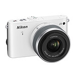 Nikon 1 J3 + Objectif NIKKOR 10-30mm f/3.5 - 5.6 VR Blanc