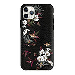 LaCoqueFrançaise Coque iPhone 11 Pro effet cuir grainé noir Fleurs Sauvages Design