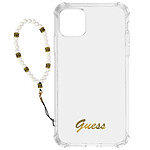 Guess Coque pour iPhone 12 Pro Max Transparent avec Bijou à perles Bracelet Blanc