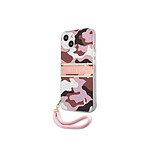 Guess Coque pour Apple iPhone 13 Mini Camo avec lanière nylon Rose