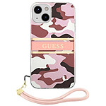 Guess Coque pour Apple iPhone 13 Mini Camo avec lanière nylon Rose