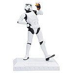 Original Stormtrooper - Figurine Raise a Glass 17 cm Original Stormtrooper - Figurine Raise a Glass 17 cm