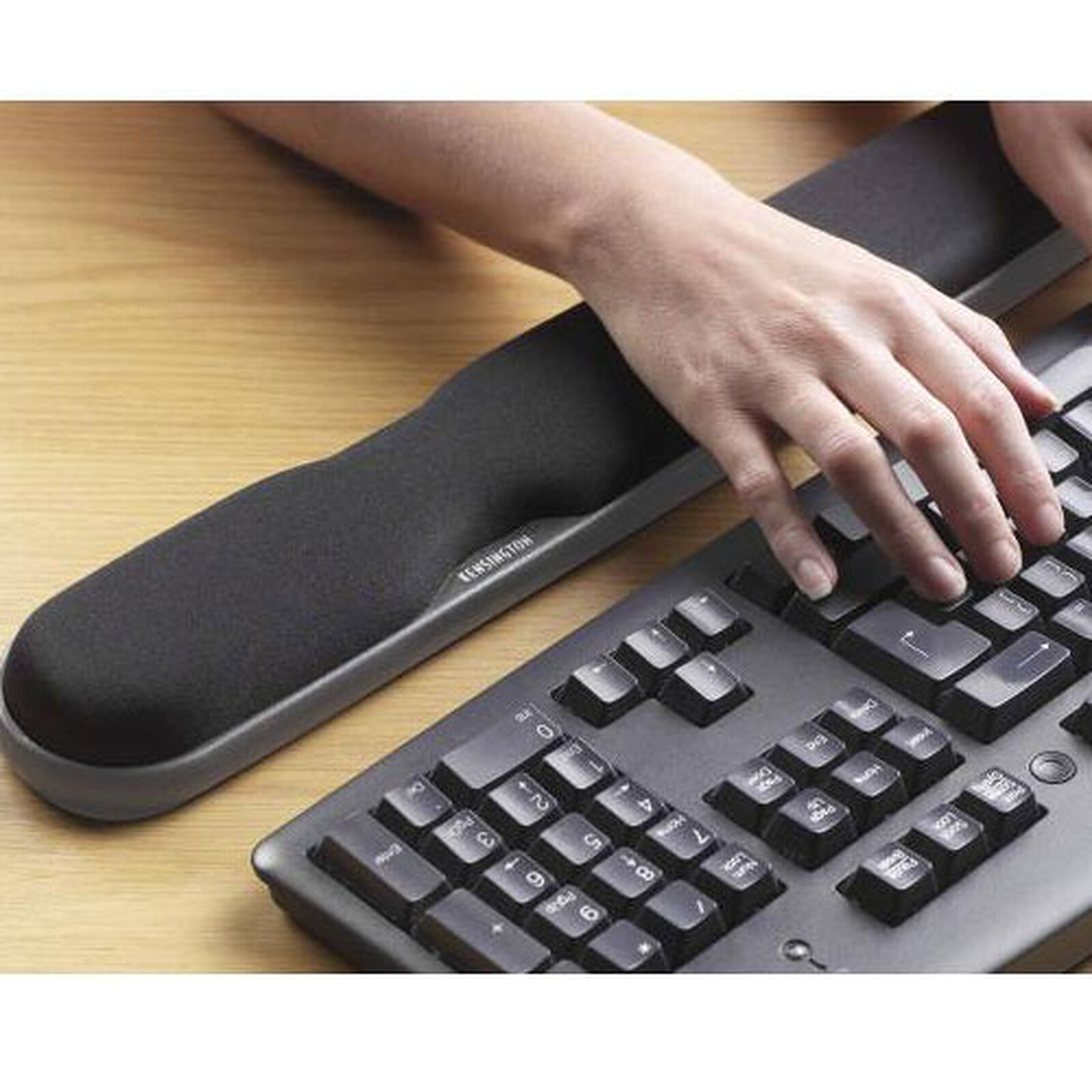 JZK Anti-dérapant noir poignet de clavier coussin de support et tapis de souris avec support de poignet Tapis de repose-clavier pour clavier et souris avec mousse à mémoire de forme 
