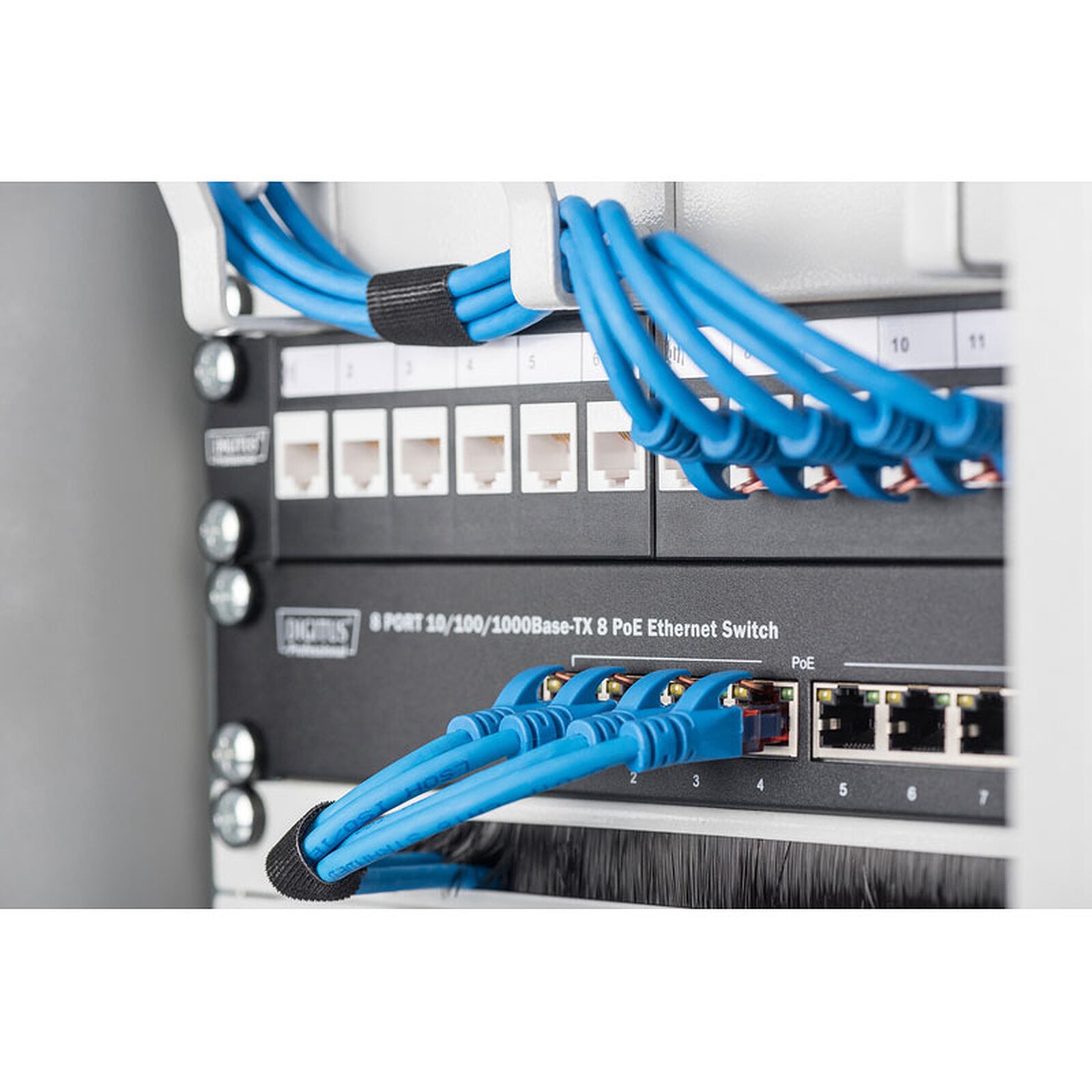 Dexlan guide-câbles pour armoire réseau - longueur 19'' - hauteur 1U -  plein - Rack - Garantie 3 ans LDLC