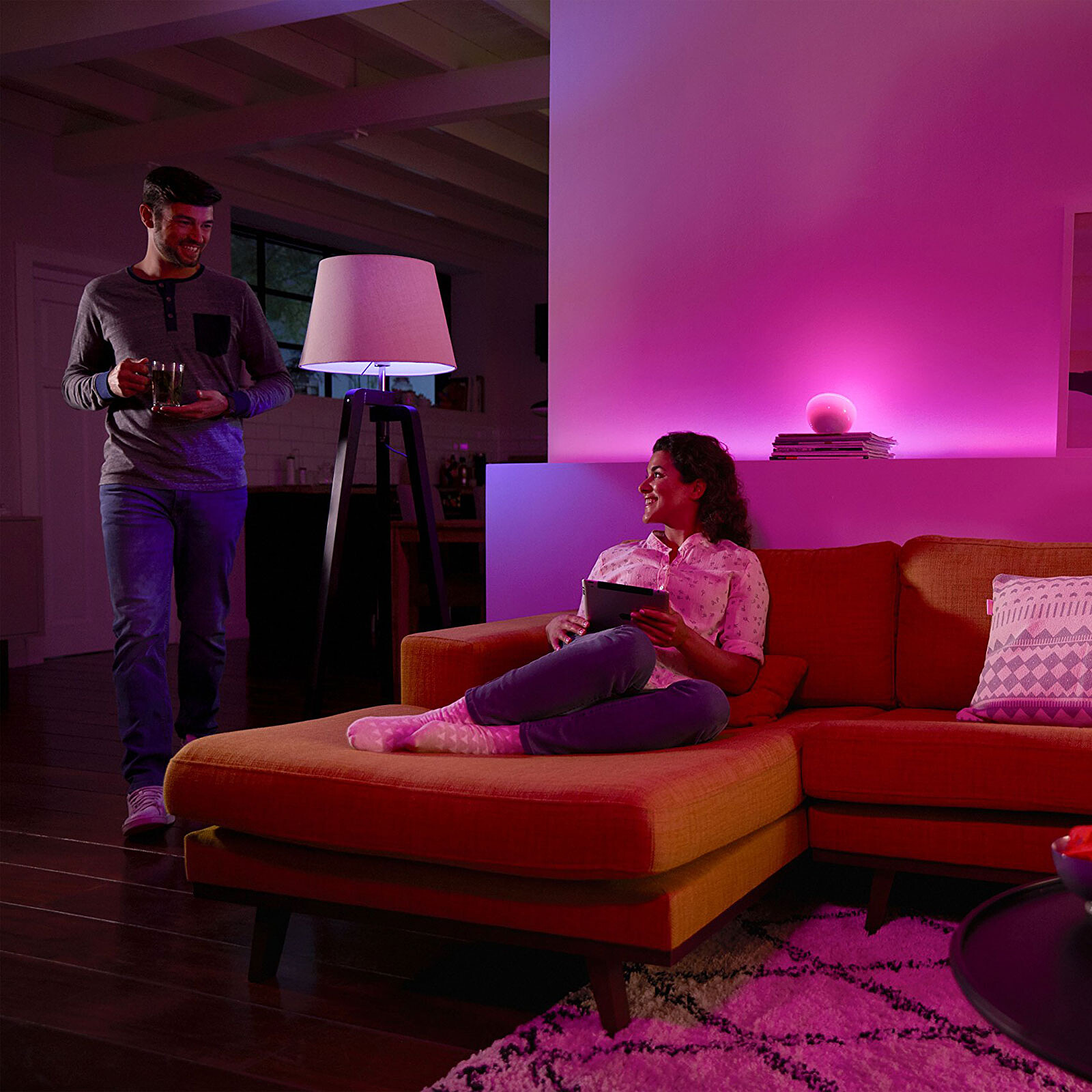 Philips Hue Go White & Color Ambiance Bluetooth - Lampe connectée