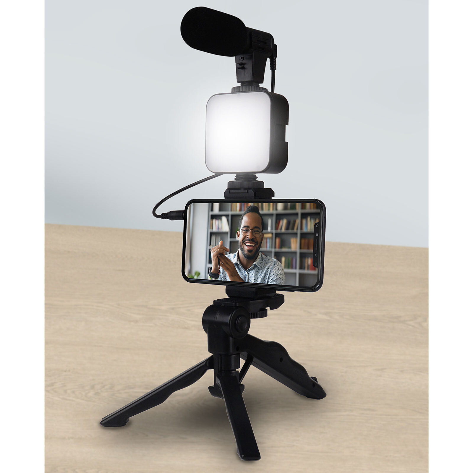 Kit Vlogger Vlog Tripode Flexible Con Microfono & Luz Led Para