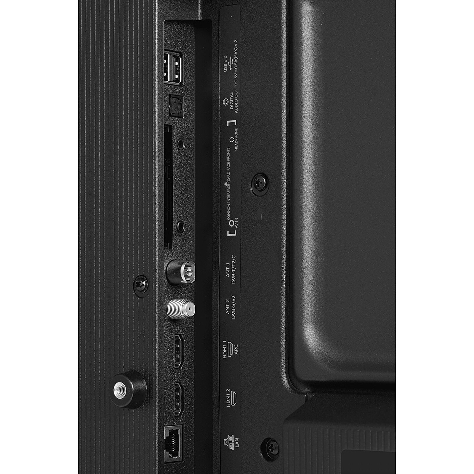 Hisense 32A5600FTUK review: a slim, sleek and smart TV