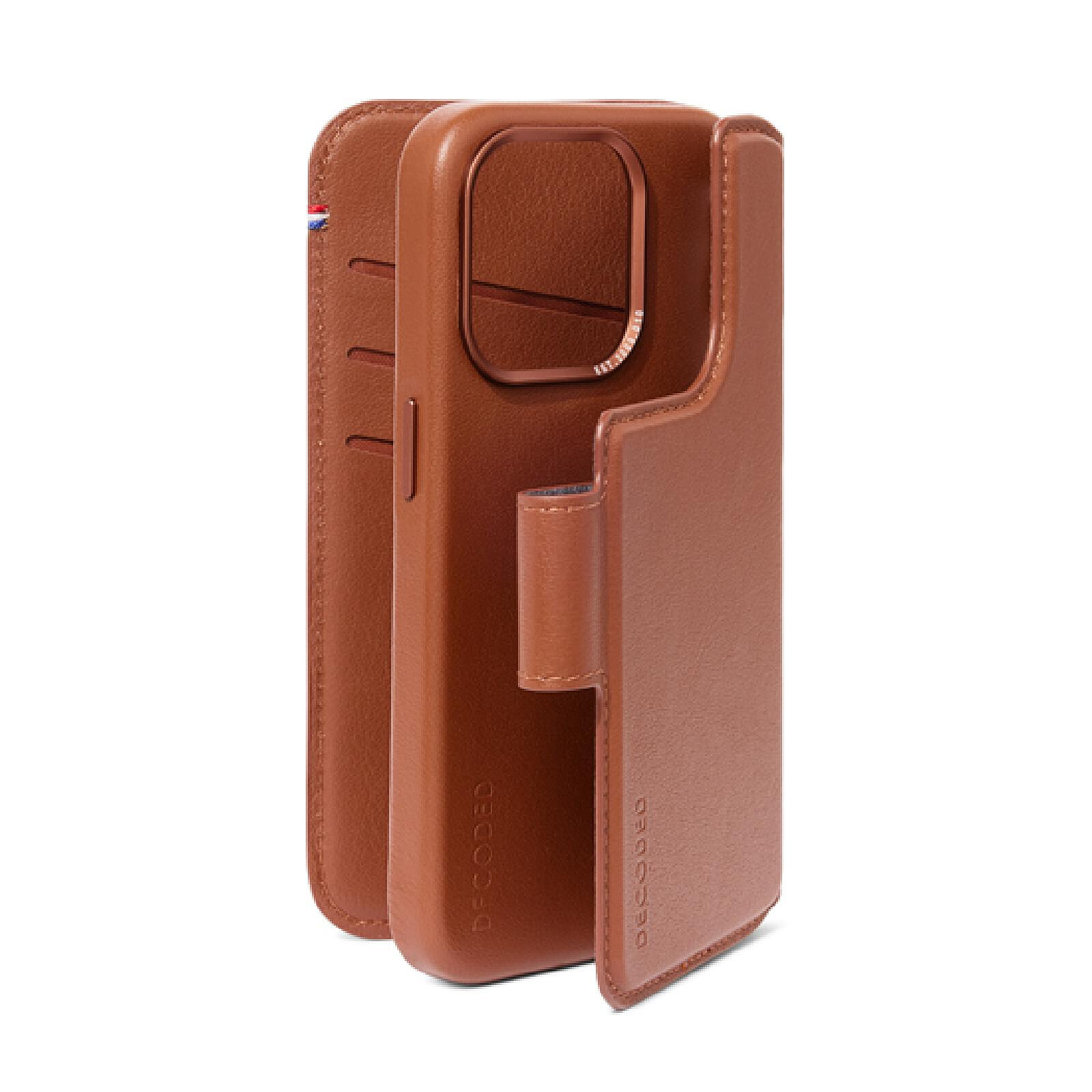Nomad Modern Leather Folio Case with MagSafe for iPhone 15 Pro Max - English Tan | Verizon