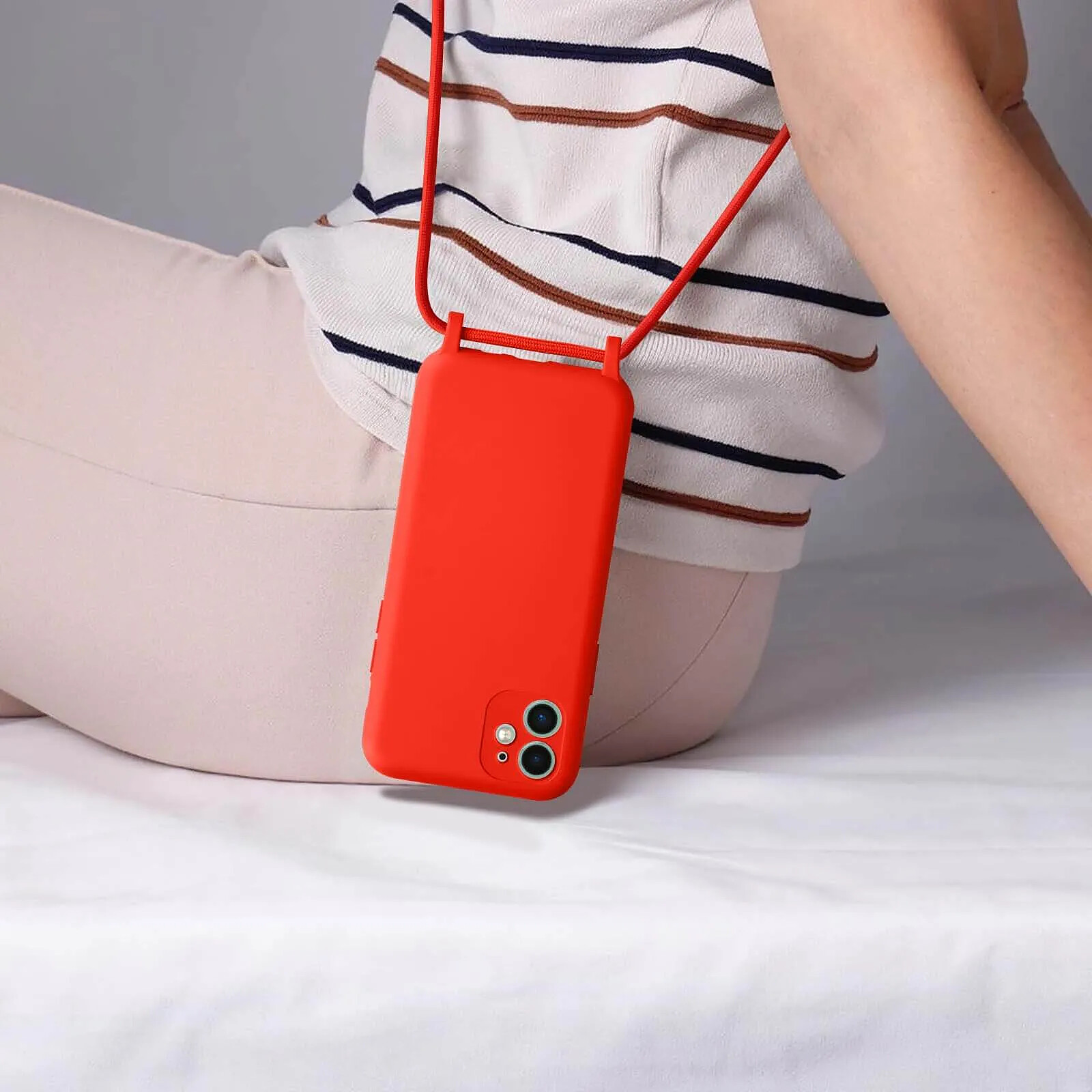 Coque IPhone 11 Avec Cordon Réglable - Housse Silicone Souple Avec Lanière Pour Mains Libres
