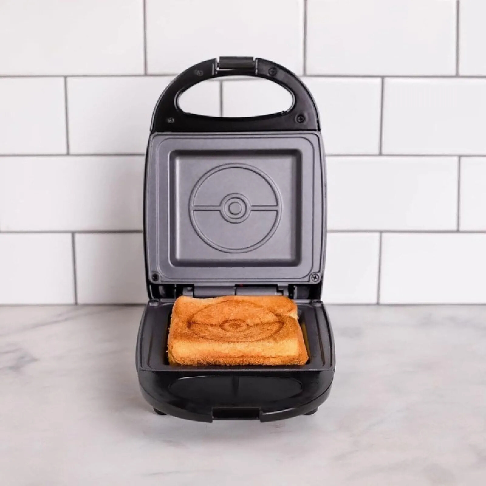 Pokémon - Appareil à croque-monsieur Poké Ball