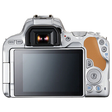 Acheter Canon EOS 200D Argent + 18-55 IS STM