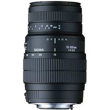 Canon EOS 1300D + EF-S 18-55 mm IS II + SIGMA 70-300mm f/4-5.6 DG Macro pas cher
