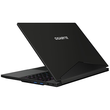 Gigabyte Aero 15-Y9-9FR4711P pas cher