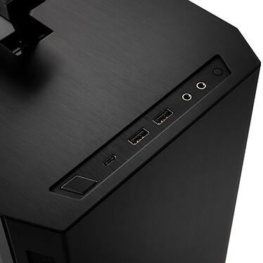TU150, le nouveau boitier mini-ITX valise de Lian Li - Le comptoir du  hardware