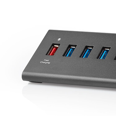 Review Nedis 11-port USB 2.0 hub with power delivery