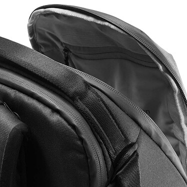 Review Peak Design Everyday Backpack ZIP V2 20L Black