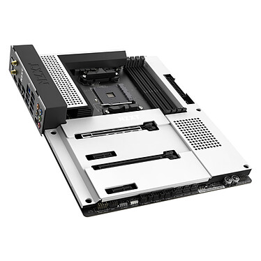 Review NZXT N7 B550 - White