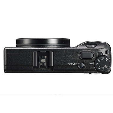 Review Ricoh GR IIIx HDF