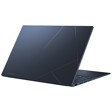 cheap ASUS Zenbook Pro 15 OLED UM3504DA (90NB1161-M00NW0).