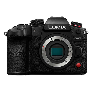 Panasonic Lumix DC-GH7.