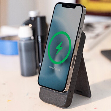 Acquista Mophie Snap+ Powerstation Stand 10000 mAh.