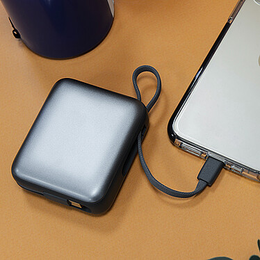 Avis Akashi Batterie de Secours avec câbles USB-C et Lightning intégrés - 10 000 mAh (Noir)