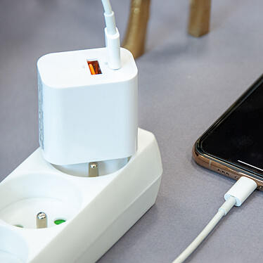 Avis Akashi Chargeur Secteur USB-C 15W + USB-A (Blanc)