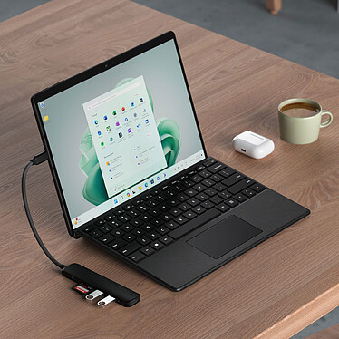 SATECHI Multiports USB-C Slim 6-en-1 (Noir) pas cher