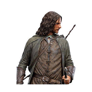 Le Seigneur des Anneaux - Statuette 1/6 Aragorn, Hunter of the Plains (Classic Series) 32 cm pas cher
