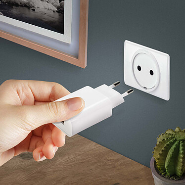 Avizar Chargeur secteur USB 2.1A Fast Charge Anti-surchauffe Anti-surcharge Blanc pas cher