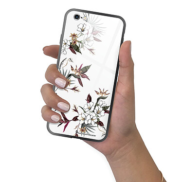 LaCoqueFrançaise Coque iPhone 6/6S Coque Soft Touch Glossy Fleurs Sauvages Design pas cher