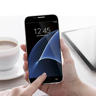 Avizar Coque Galaxy S7 Edge Silicone Souple et Film Verre Trempé 9H Contour noir pas cher