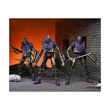 Les Tortues Ninja : The Last Ronin - Figurine Ultimate Foot Bot 18 cm pas cher