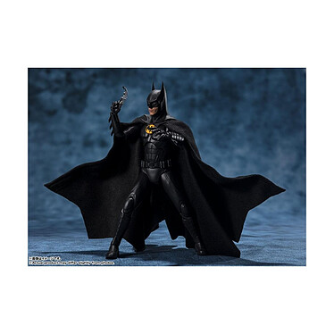 The Flash - Figurine S.H. Figuarts Batman 15 cm pas cher