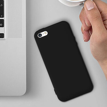 Avis Avizar Coque Silicone TPU Gel Souple Apple iPhone SE / 5S / 5 - Noir Mat