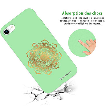 Avis LaCoqueFrançaise Coque iPhone 7/8/ iPhone SE 2020 Silicone Liquide Douce vert pâle Mandala Or