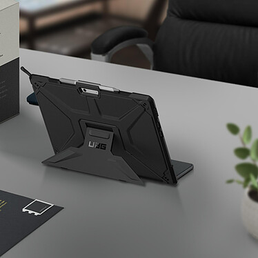 Avis UAG Coque pour Microsoft Surface Pro X Rigide Antichoc Support Metropolis  Noir