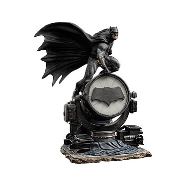 DC Comics - Statuette Zack Snyder's Justice League 1/10 Deluxe Art Scale Batman on Batsignal 28