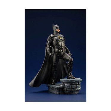 DC Comics - Statuette ARTFX 1/6 The Flash Movie Batman 34 cm