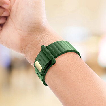 Avis Avizar Bracelet pour Apple Watch 41mm et 40mm et 38 mm Silicone Souple et Doux  Vert foncé